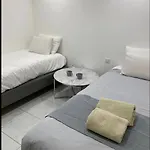 Апартаменти Graziella Juan Les Pins Centre Антіб